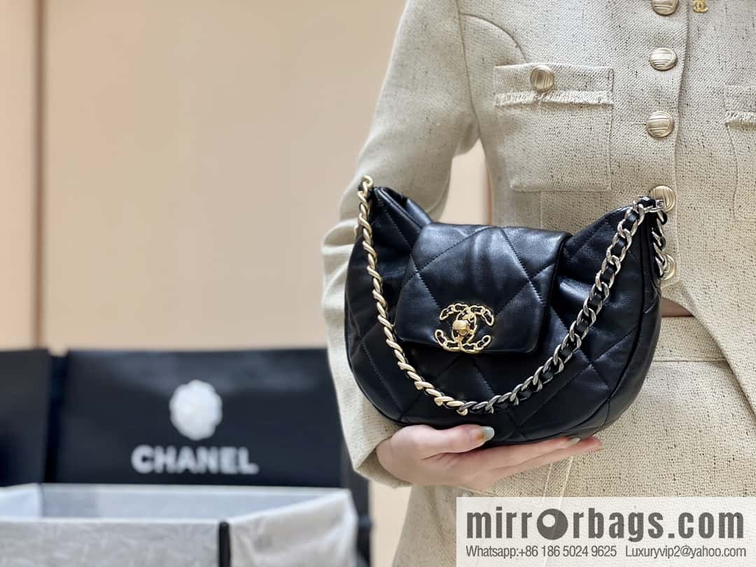 CHANEL 24C Early Spring Holiday Series 19bag Underarm Dumpling Bag AS4638