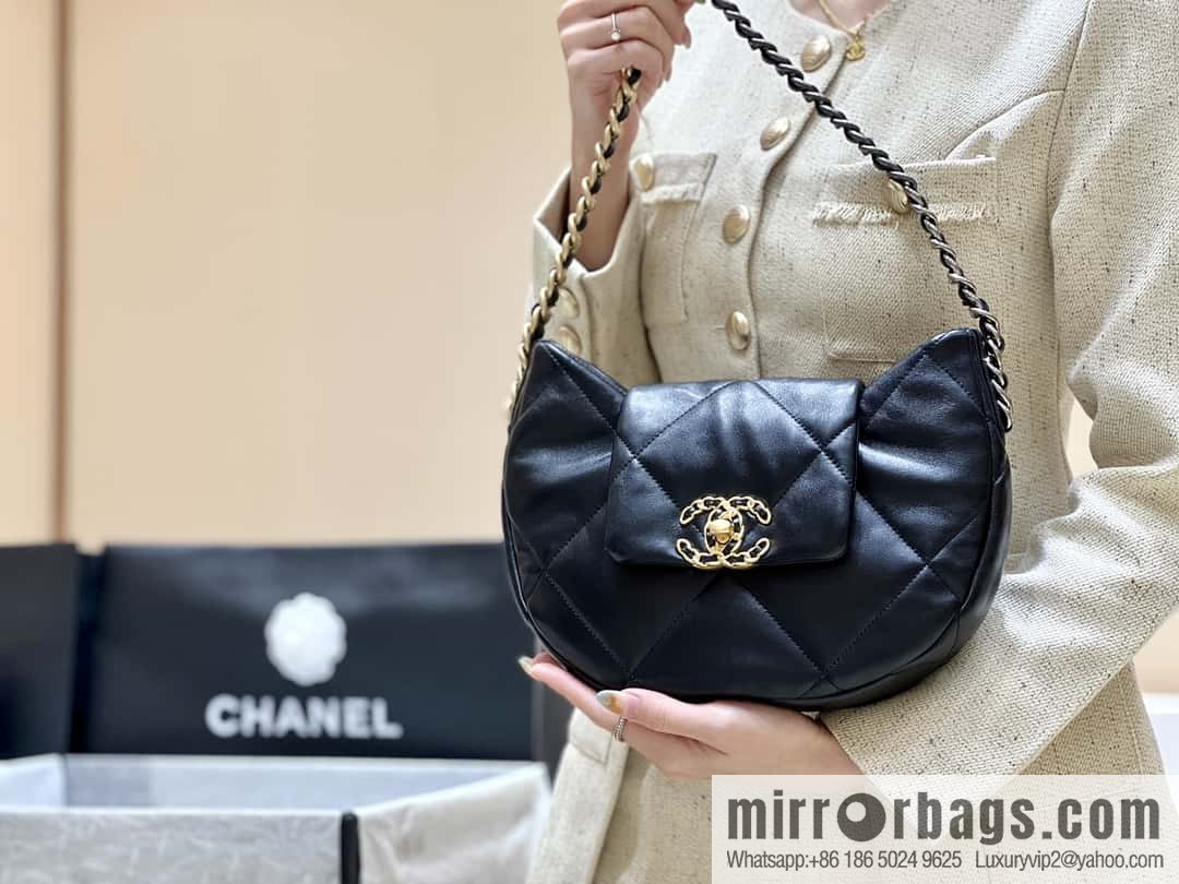 CHANEL 24C Early Spring Holiday Series 19bag Underarm Dumpling Bag AS4638