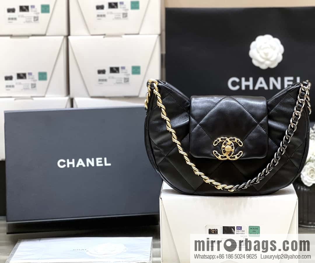CHANEL 24C Early Spring Holiday Series 19bag Underarm Dumpling Bag AS4638
