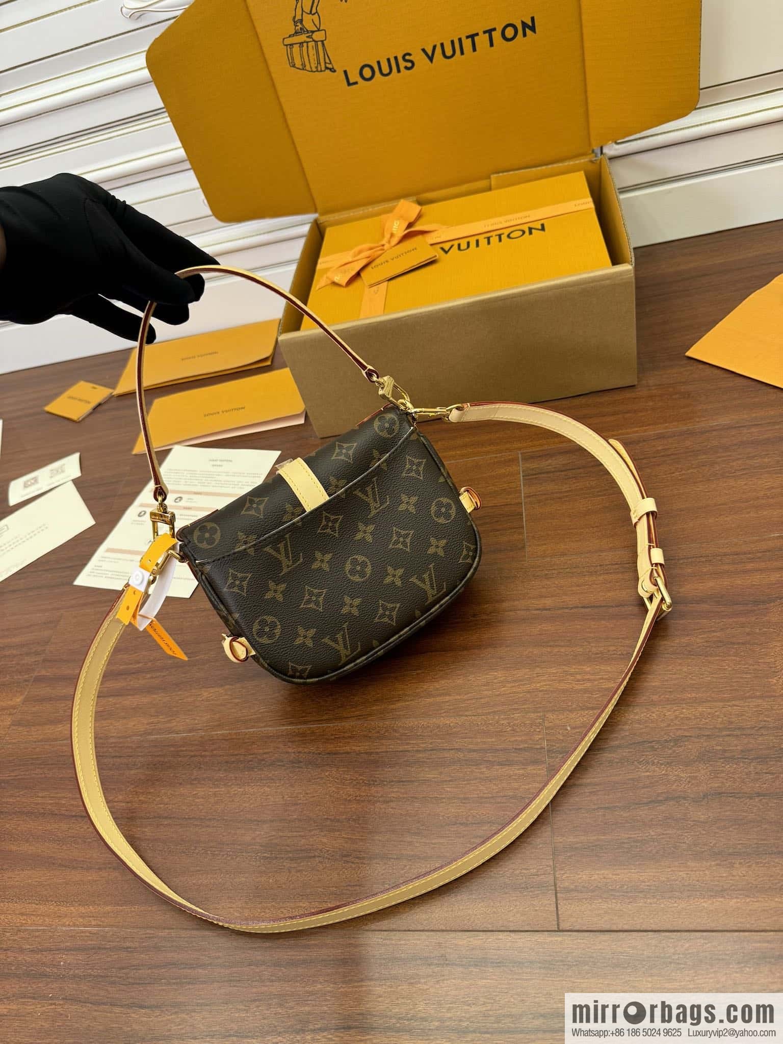 LV M46740 Saumur BB