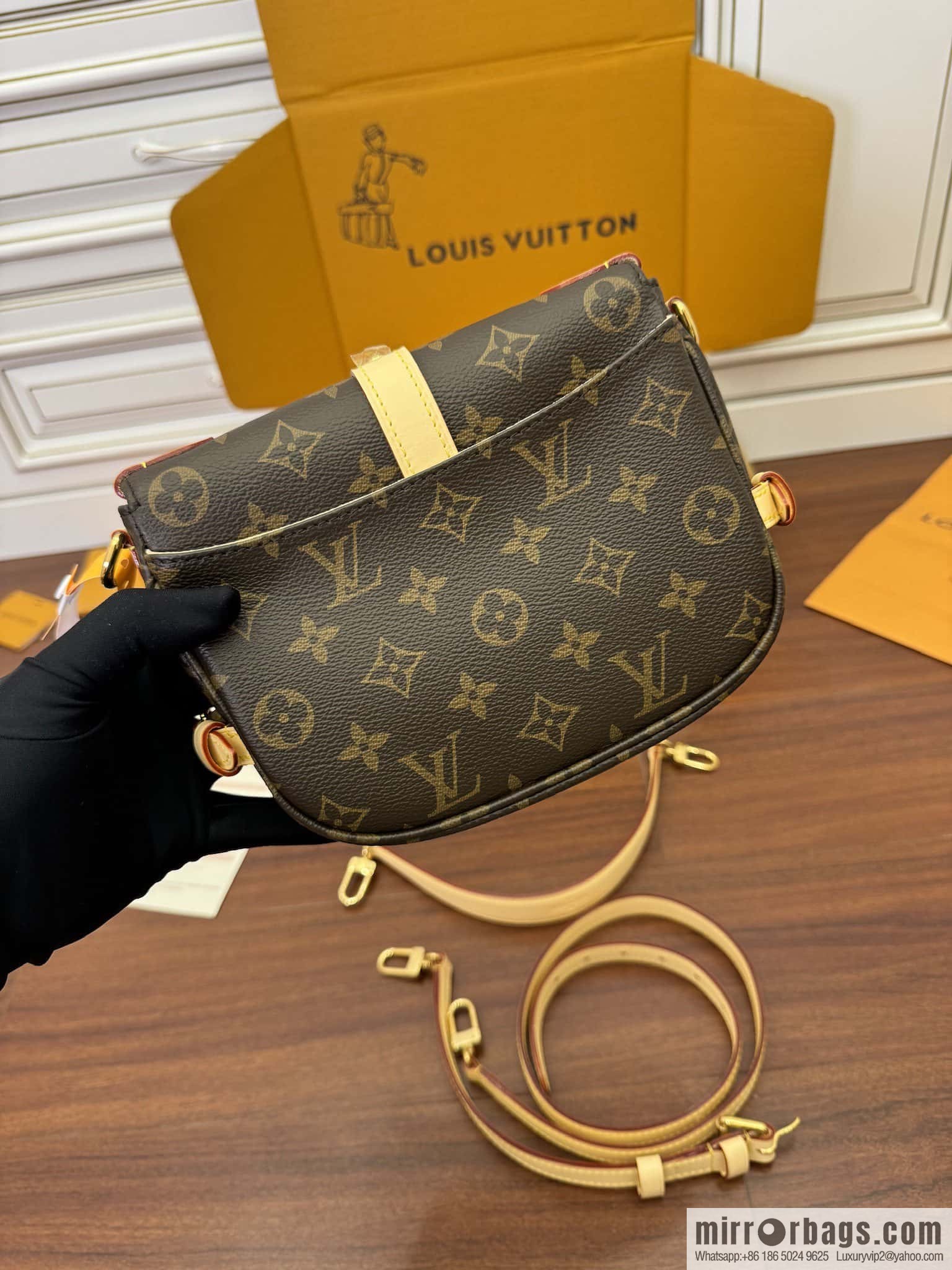 LV M46740 Saumur BB