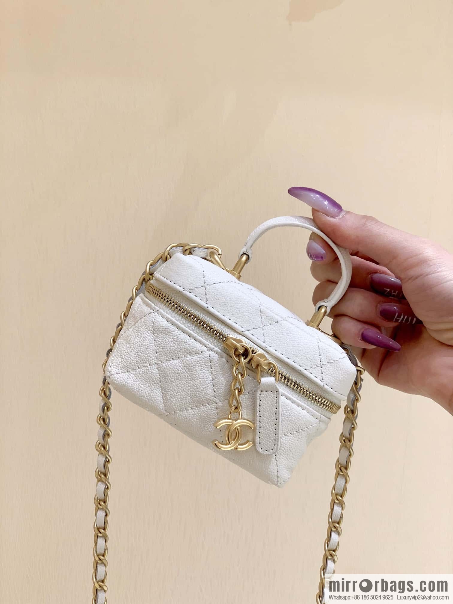 CHANEL global limited catwalk mini box bag AP2194 white