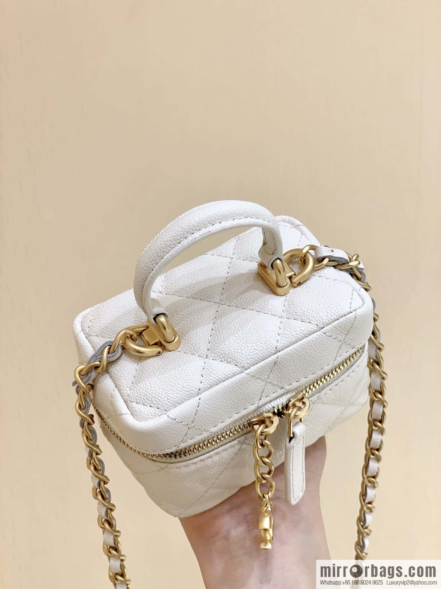 CHANEL global limited catwalk mini box bag AP2194 white
