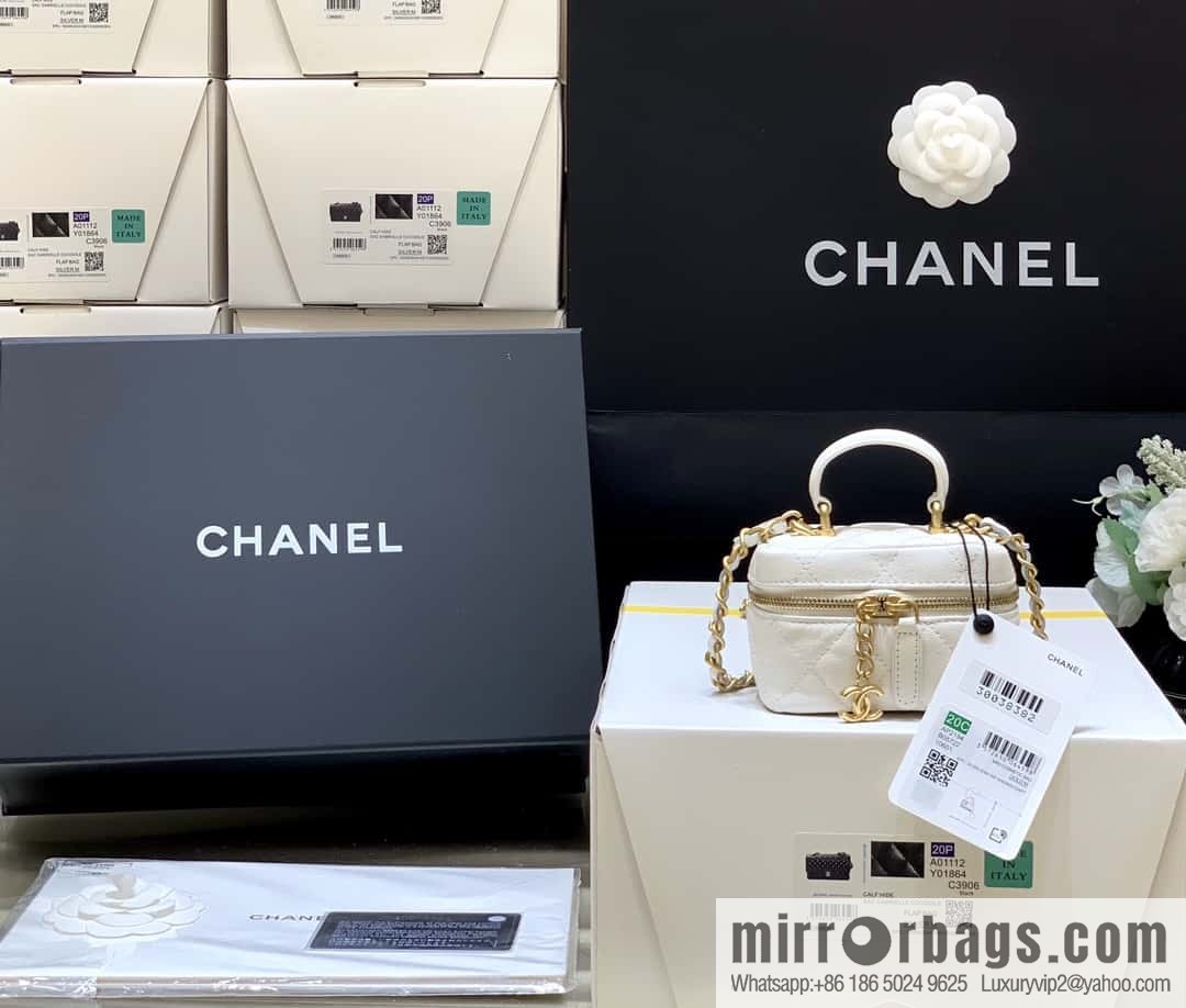 CHANEL global limited catwalk mini box bag AP2194 white