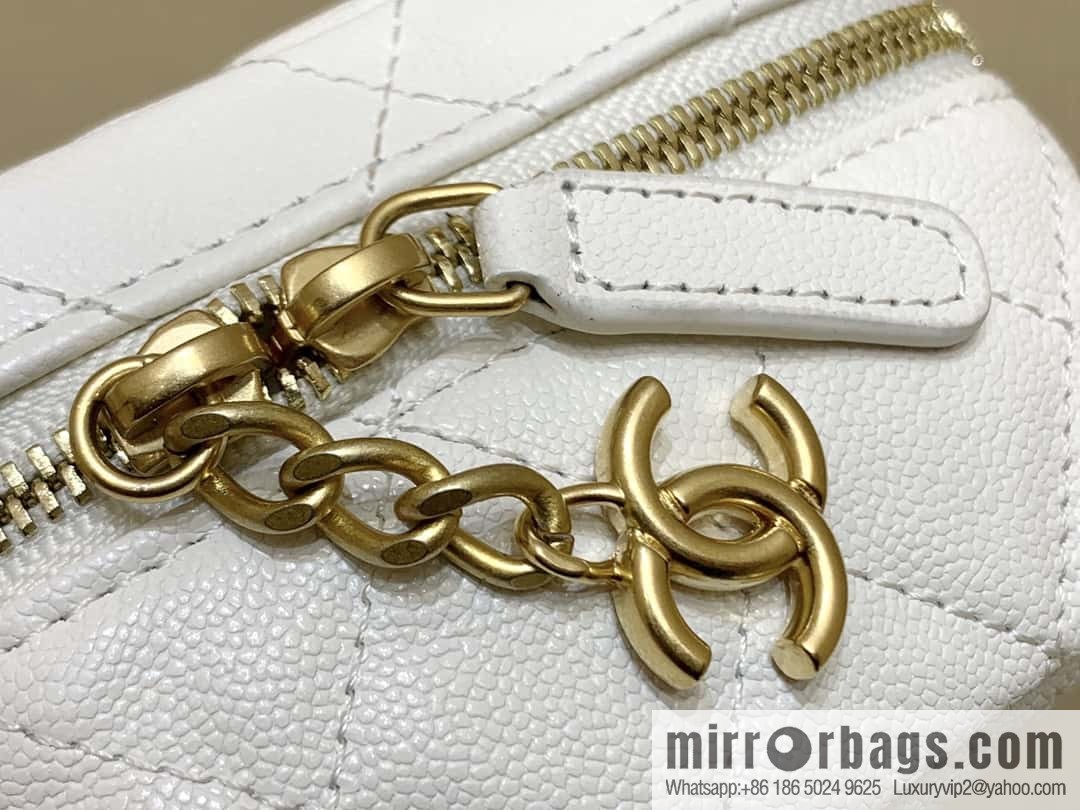 CHANEL global limited catwalk mini box bag AP2194 white