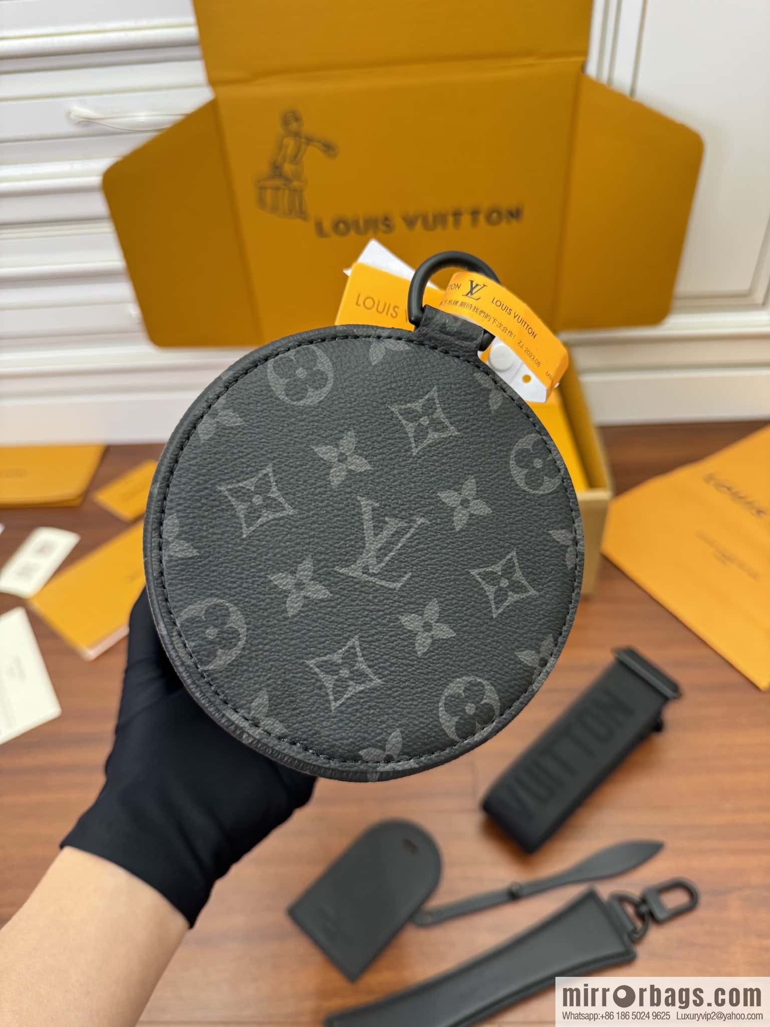 LV M46796 Soft Polochon PM