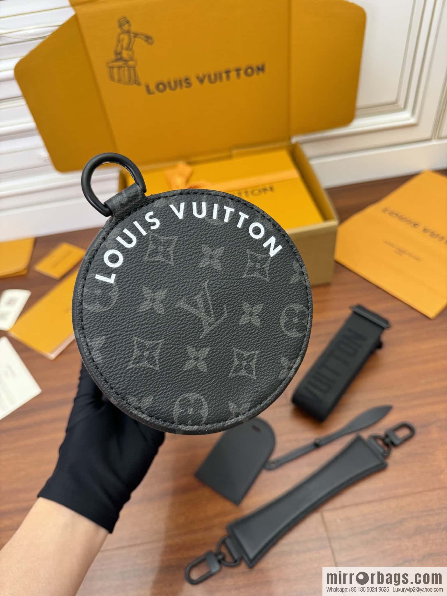 LV M46796 Soft Polochon PM