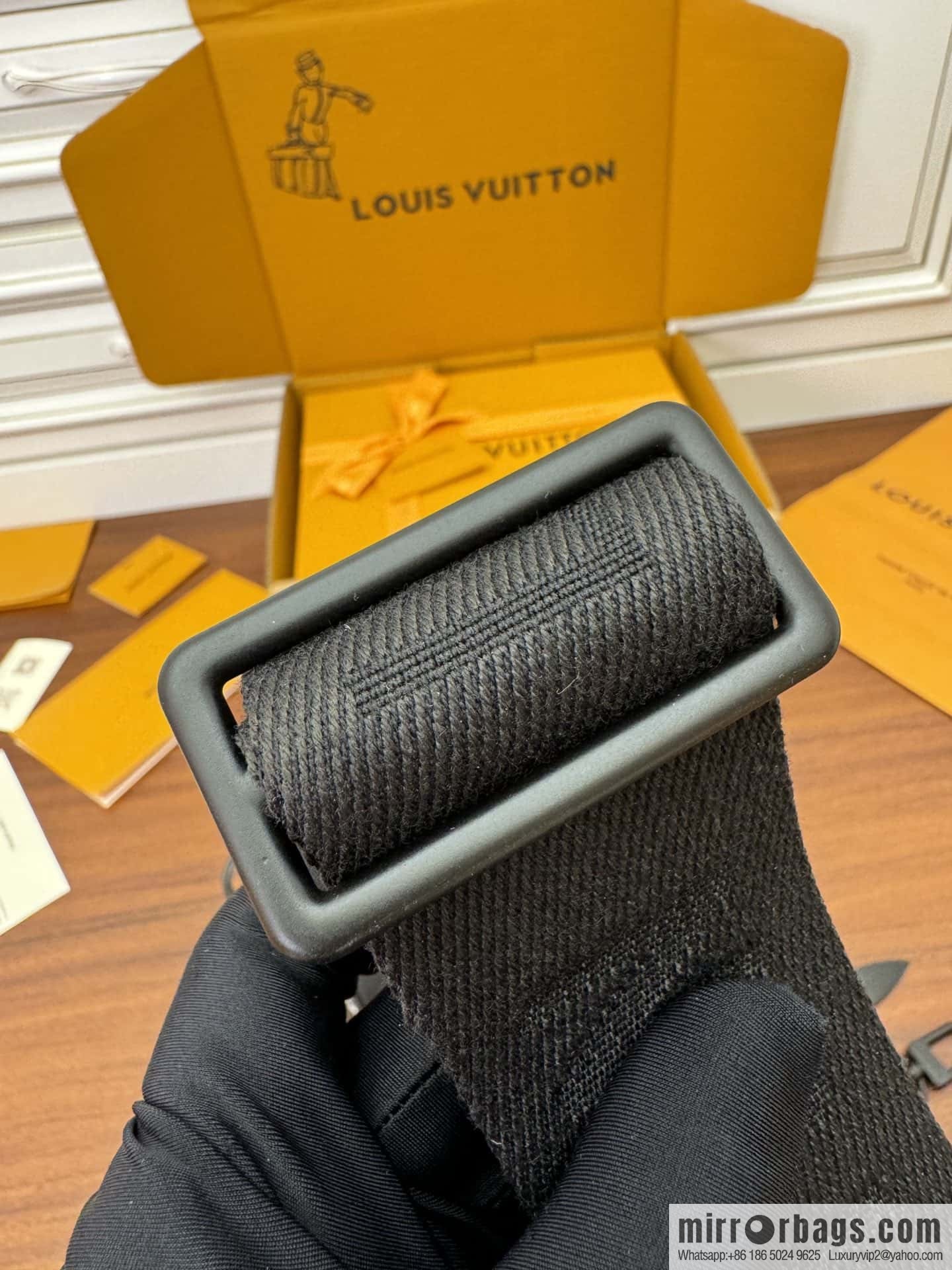 LV M46796 Soft Polochon PM