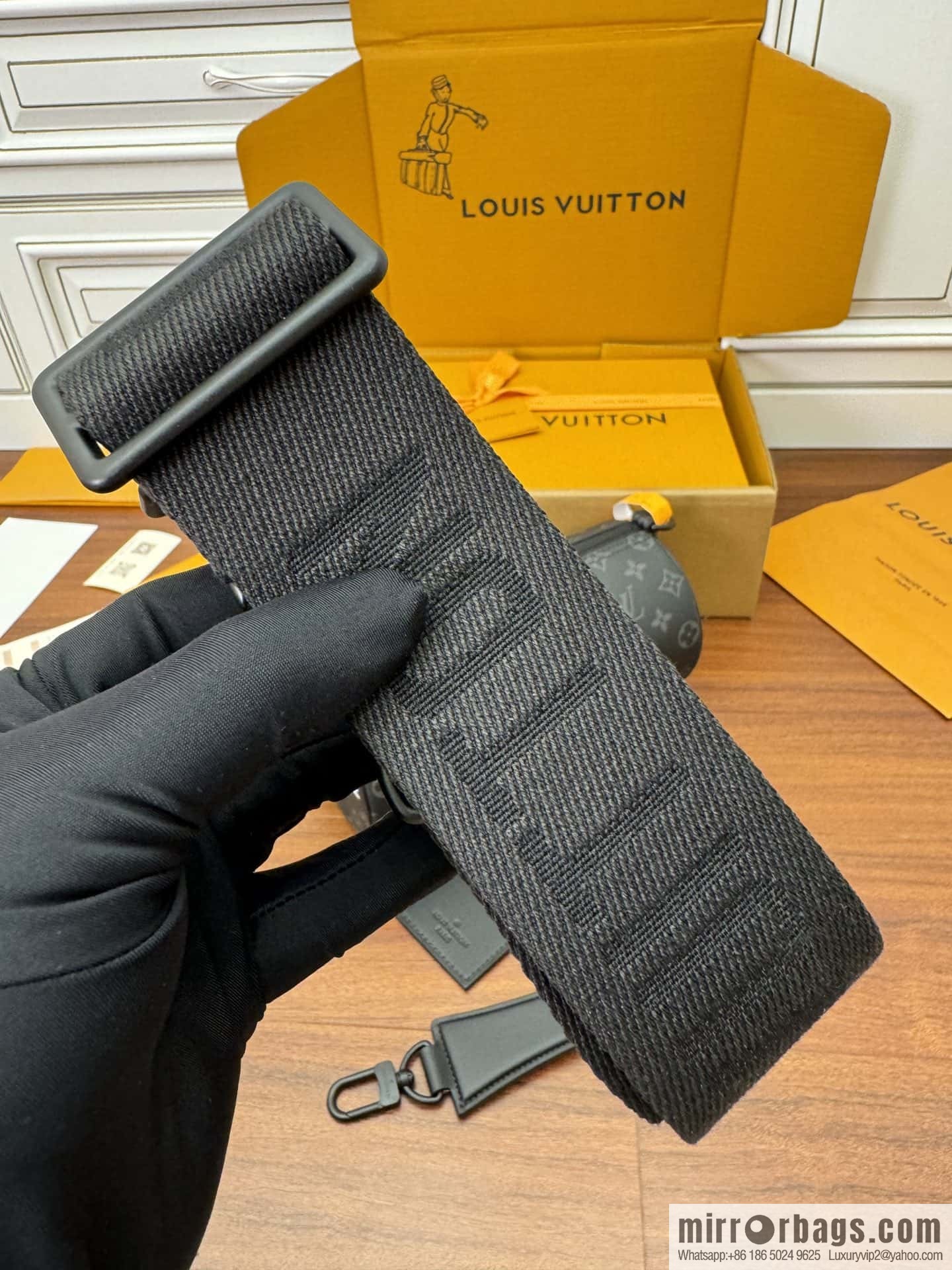 LV M46796 Soft Polochon PM