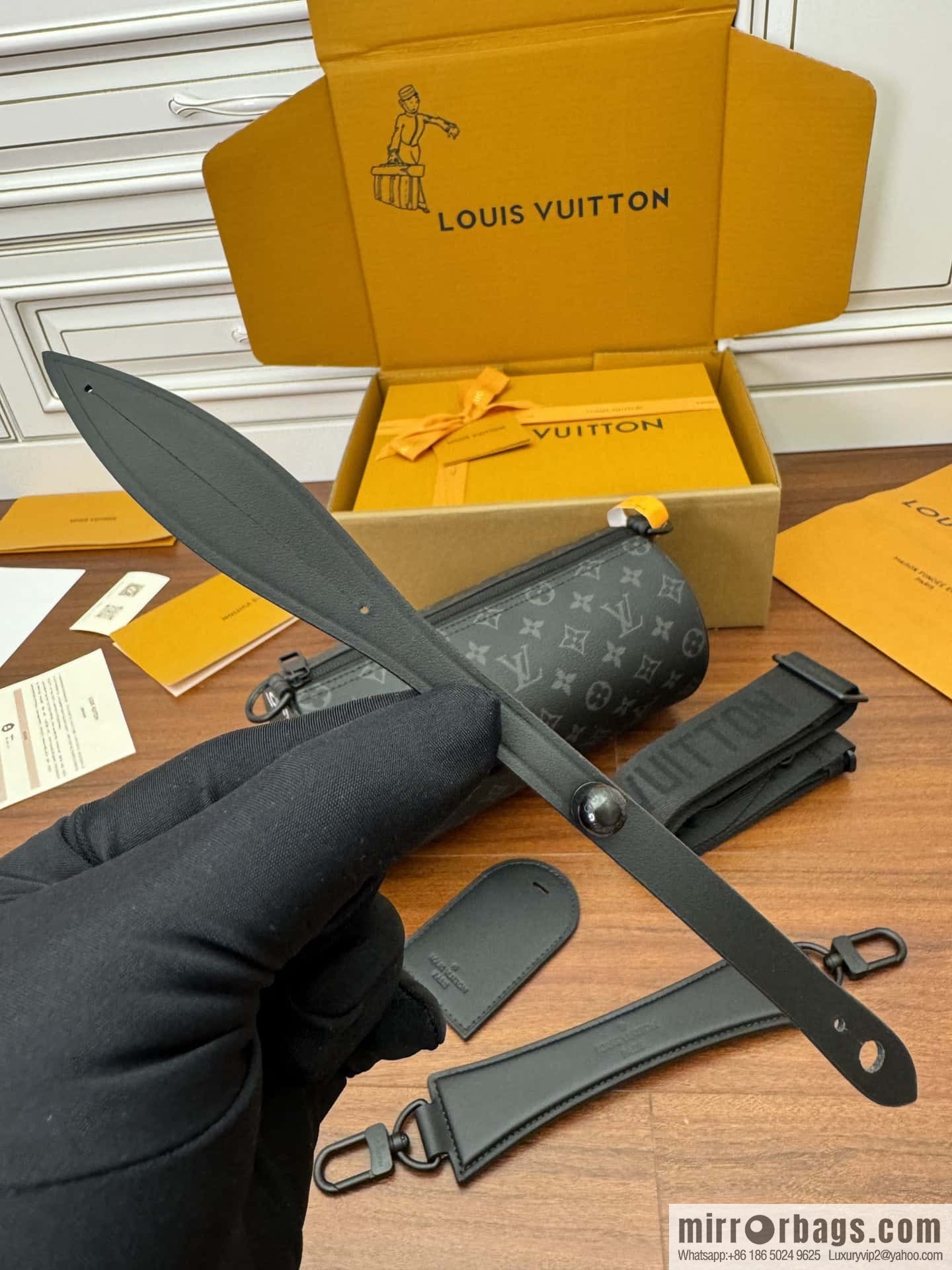 LV M46796 Soft Polochon PM