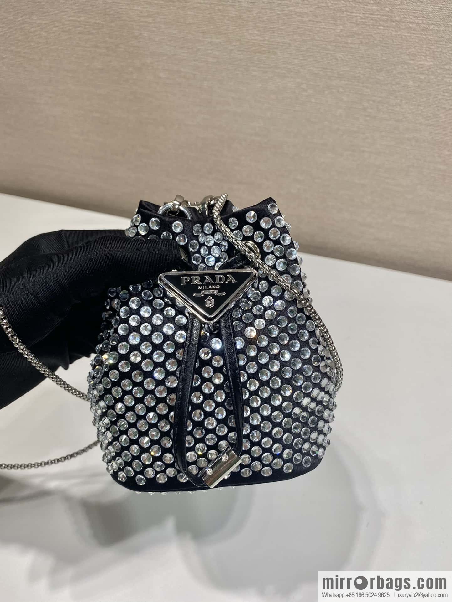 PRADA crystal mini bucket 🎉 1NR016🎉