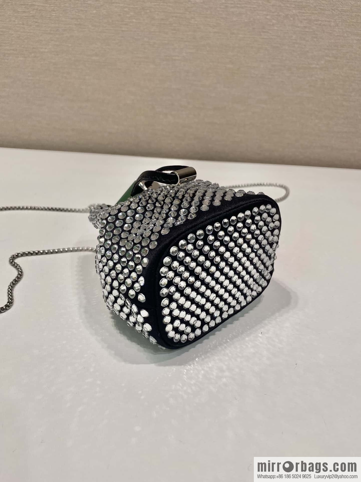 PRADA crystal mini bucket 🎉 1NR016🎉