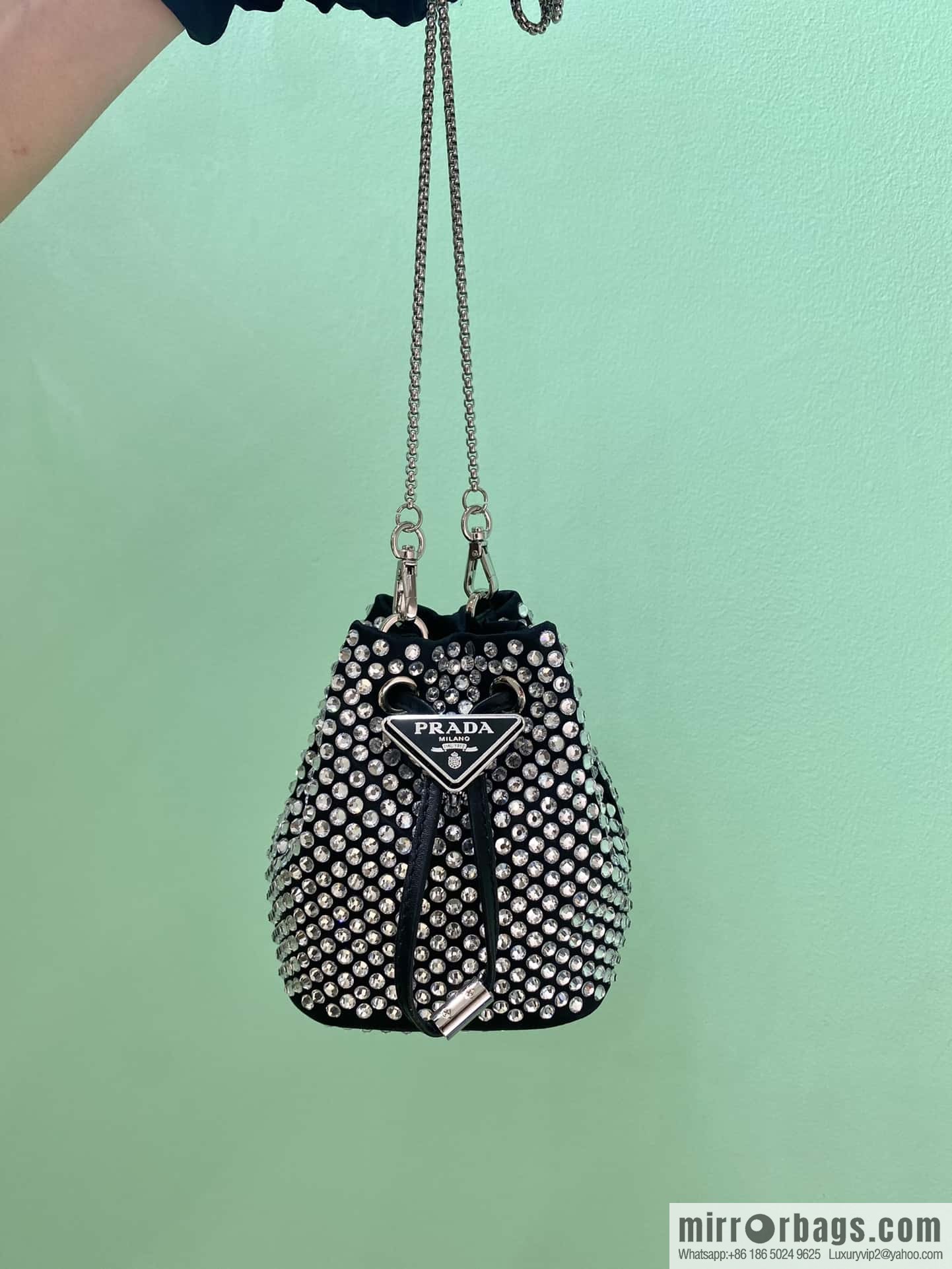 PRADA crystal mini bucket 🎉 1NR016🎉