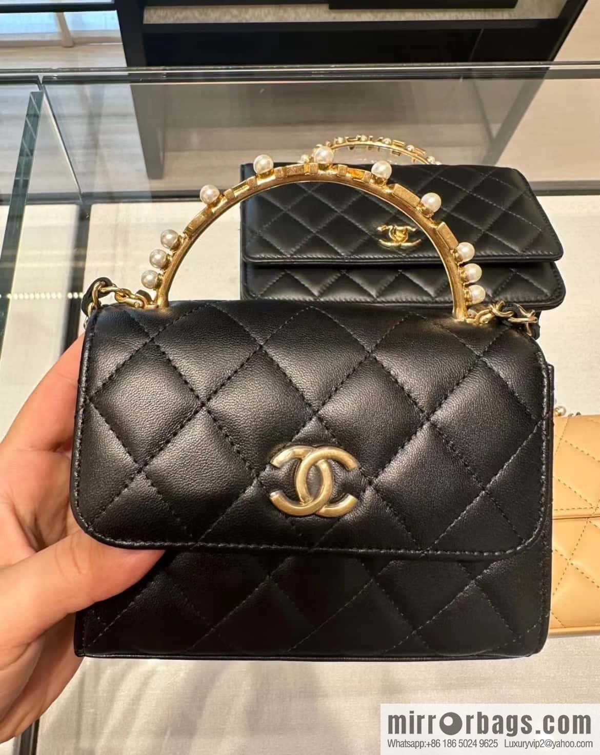 CHANEL B new autumn and winter, pearl Kelly handle chain bag AP3513