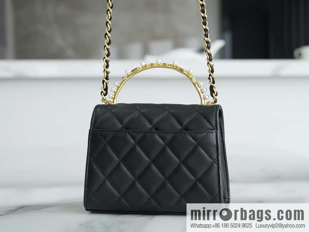 CHANEL B new autumn and winter, pearl Kelly handle chain bag AP3513