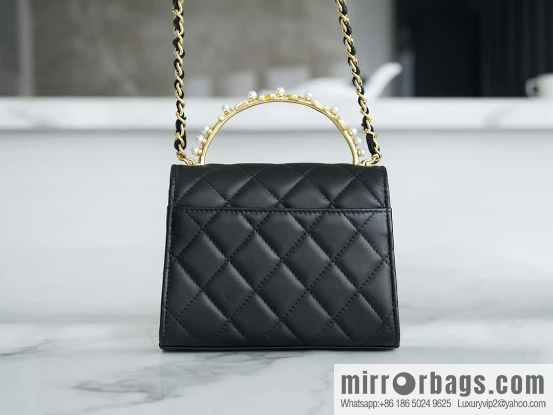 CHANEL B new autumn and winter, pearl Kelly handle chain bag AP3513