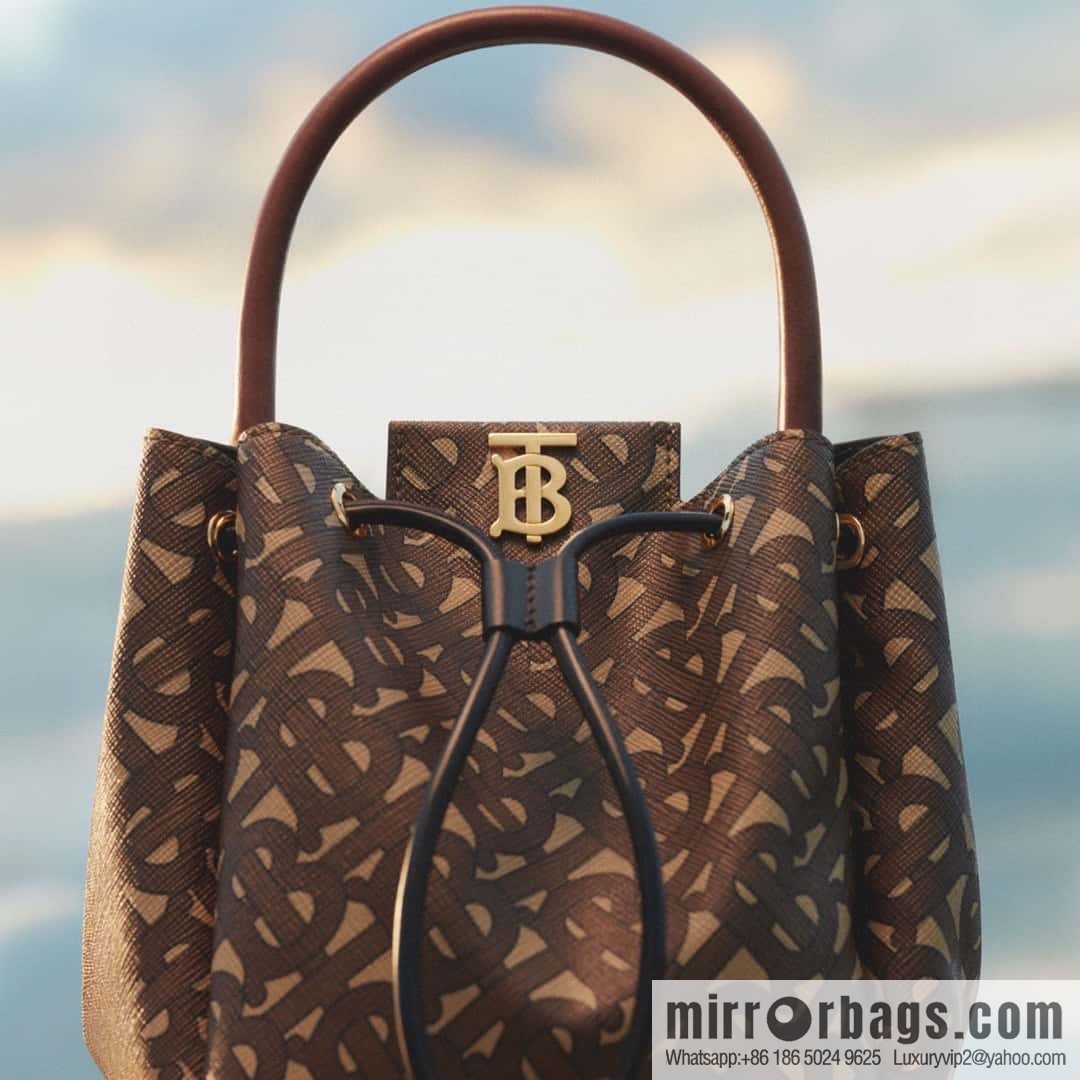 Burberry Burberry three-dimensional bucket bag printed