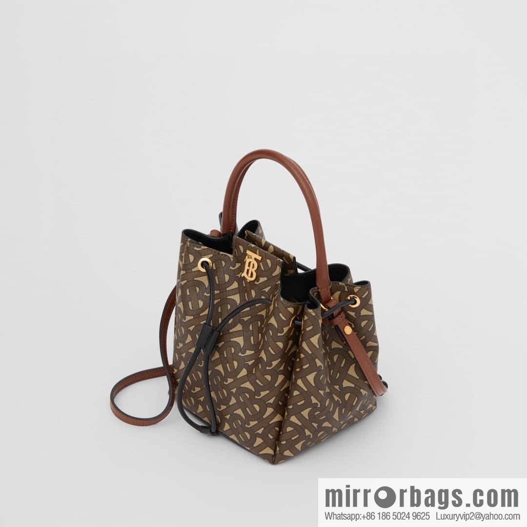 Burberry Burberry three-dimensional bucket bag printed