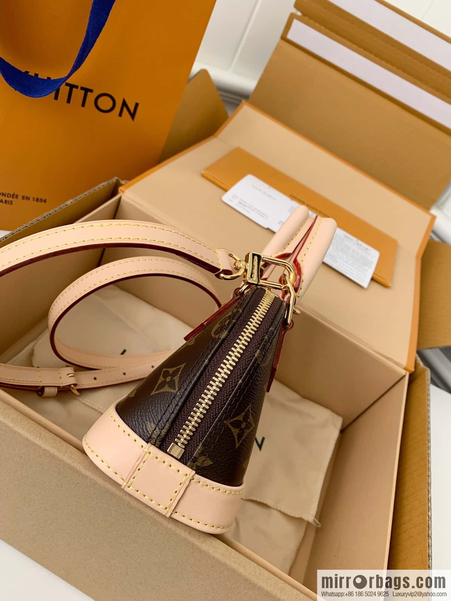 LV M82717 Nano Alma
