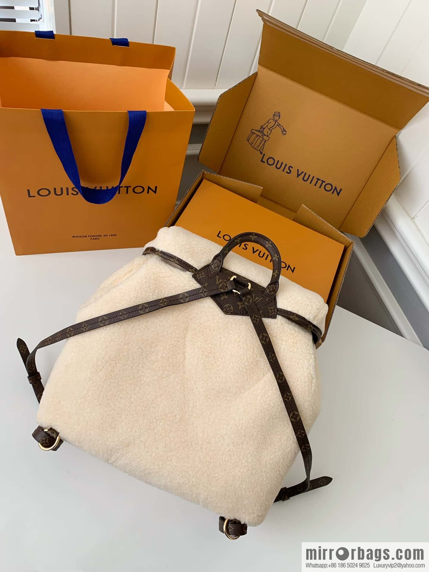 LV M23384 BACKPACK backpack