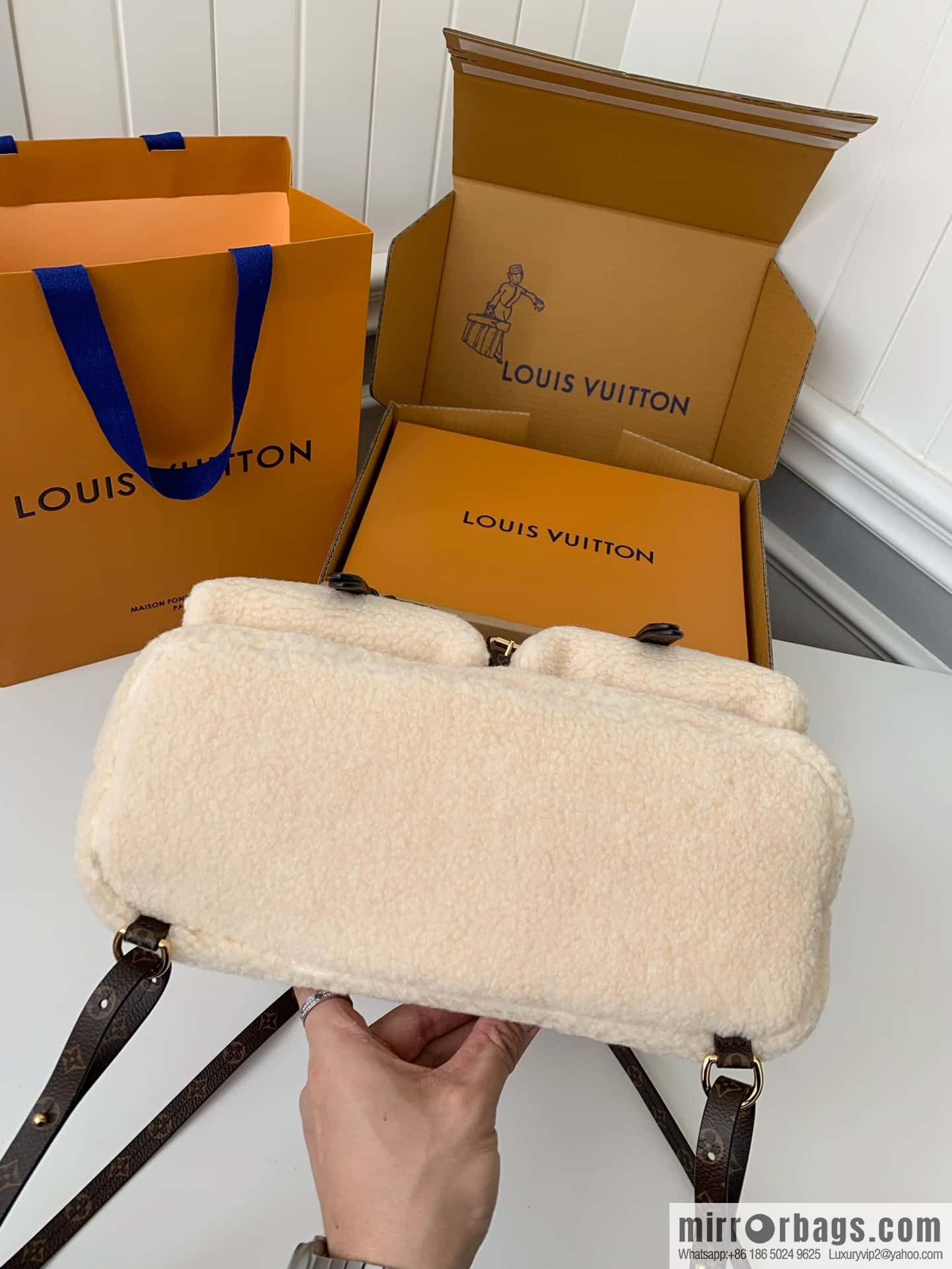 LV M23384 BACKPACK backpack