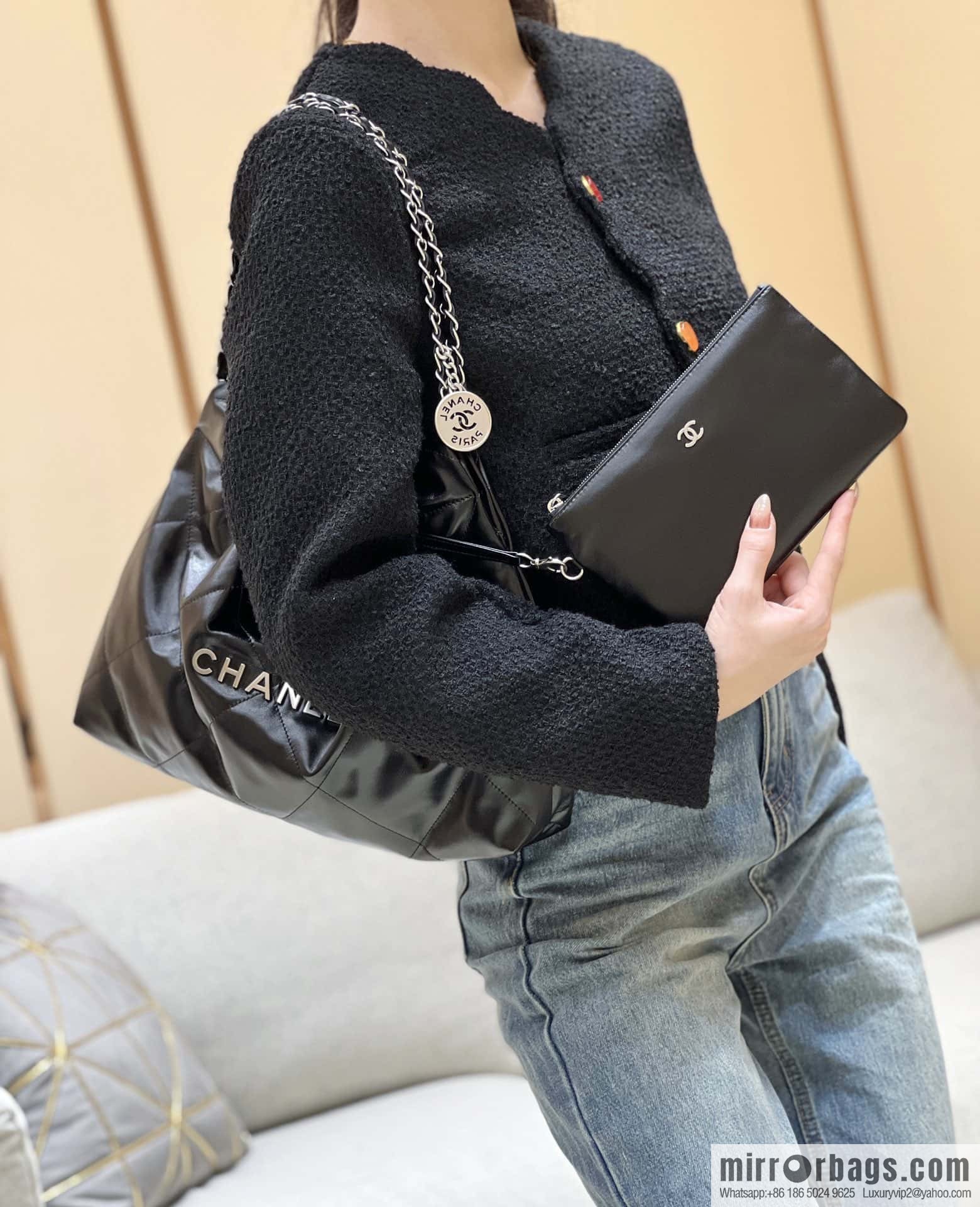 CHANEL 24C early spring vacation series 22 horizontal garbage bag AS4486 silver metal