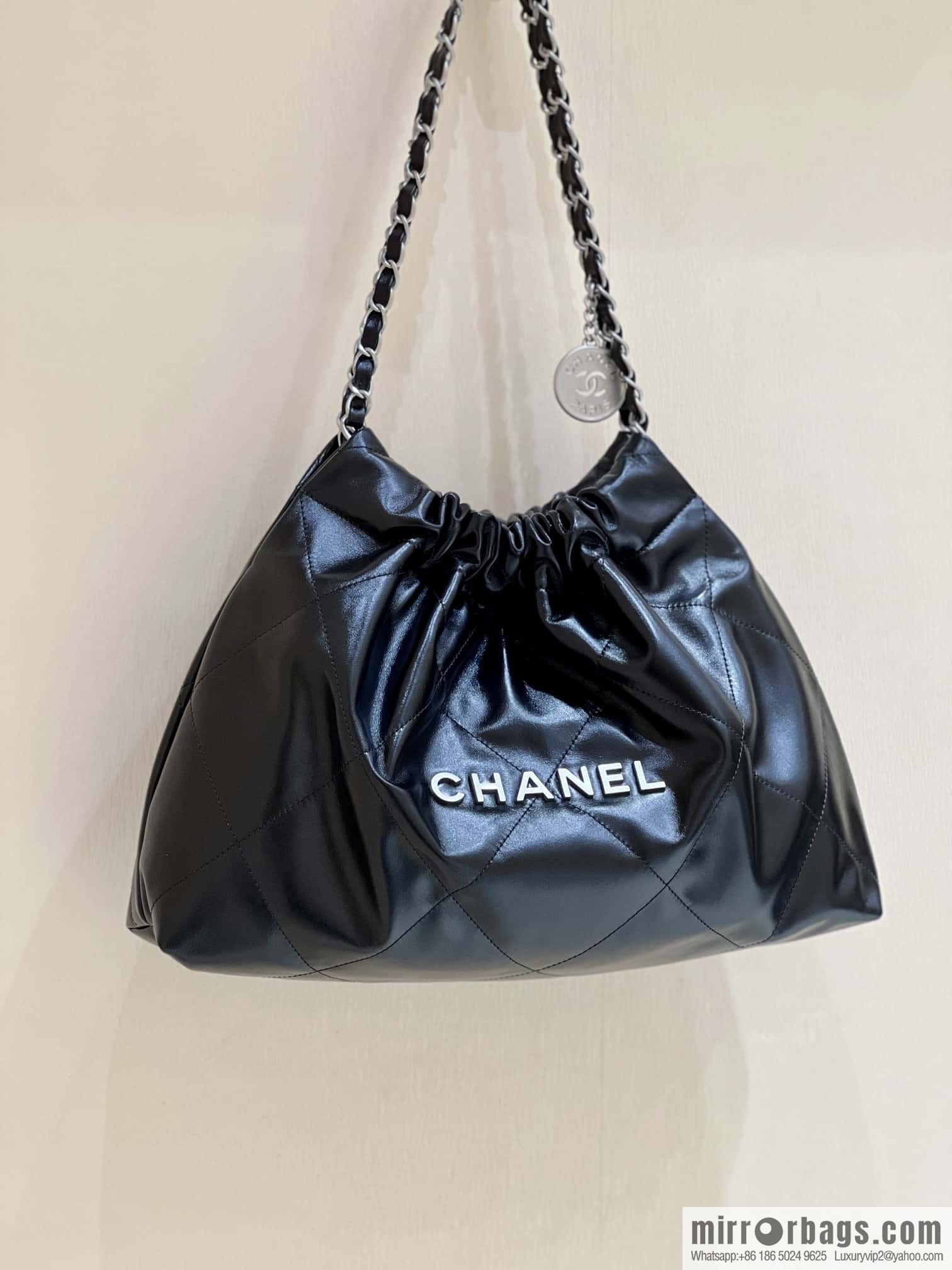CHANEL 24C early spring vacation series 22 horizontal garbage bag AS4486 silver metal