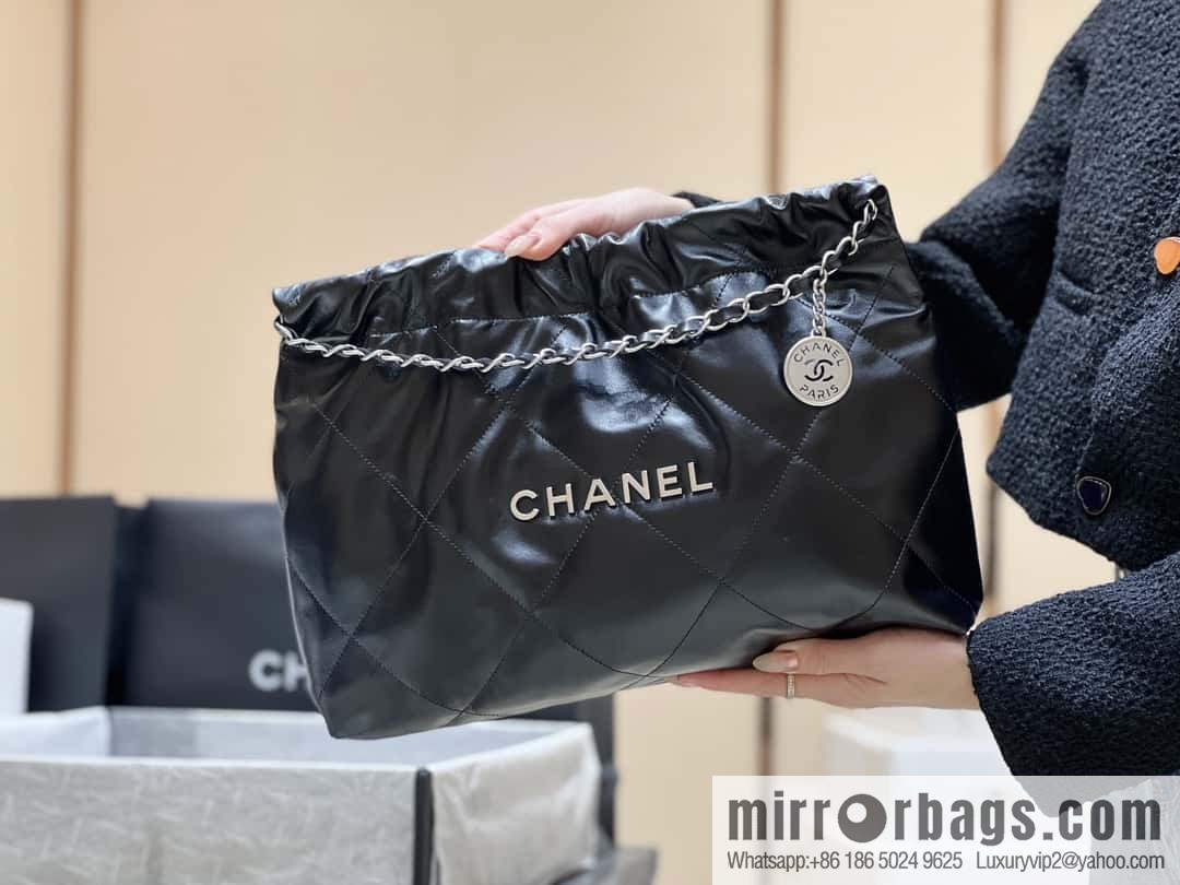 CHANEL 24C early spring vacation series 22 horizontal garbage bag AS4486 silver metal