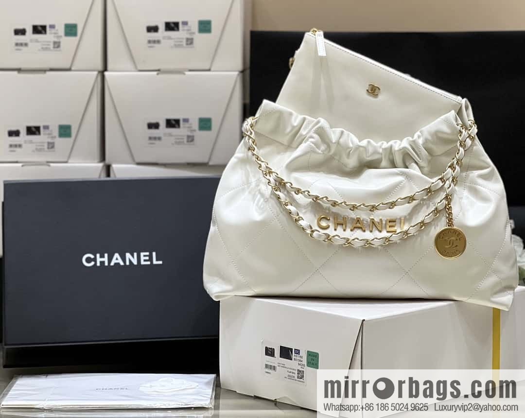 CHANEL 24C early spring vacation series 22 horizontal garbage bag AS4486 white/gold metal