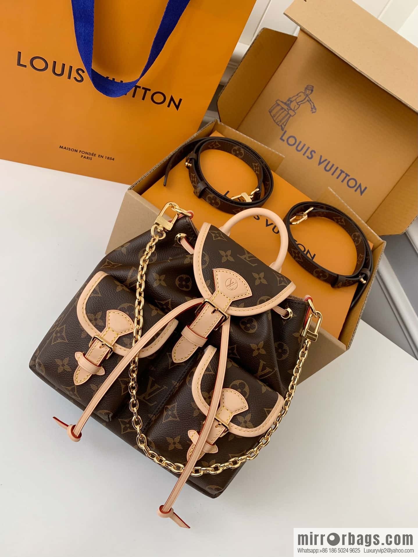 LV M46932 Excursion PM