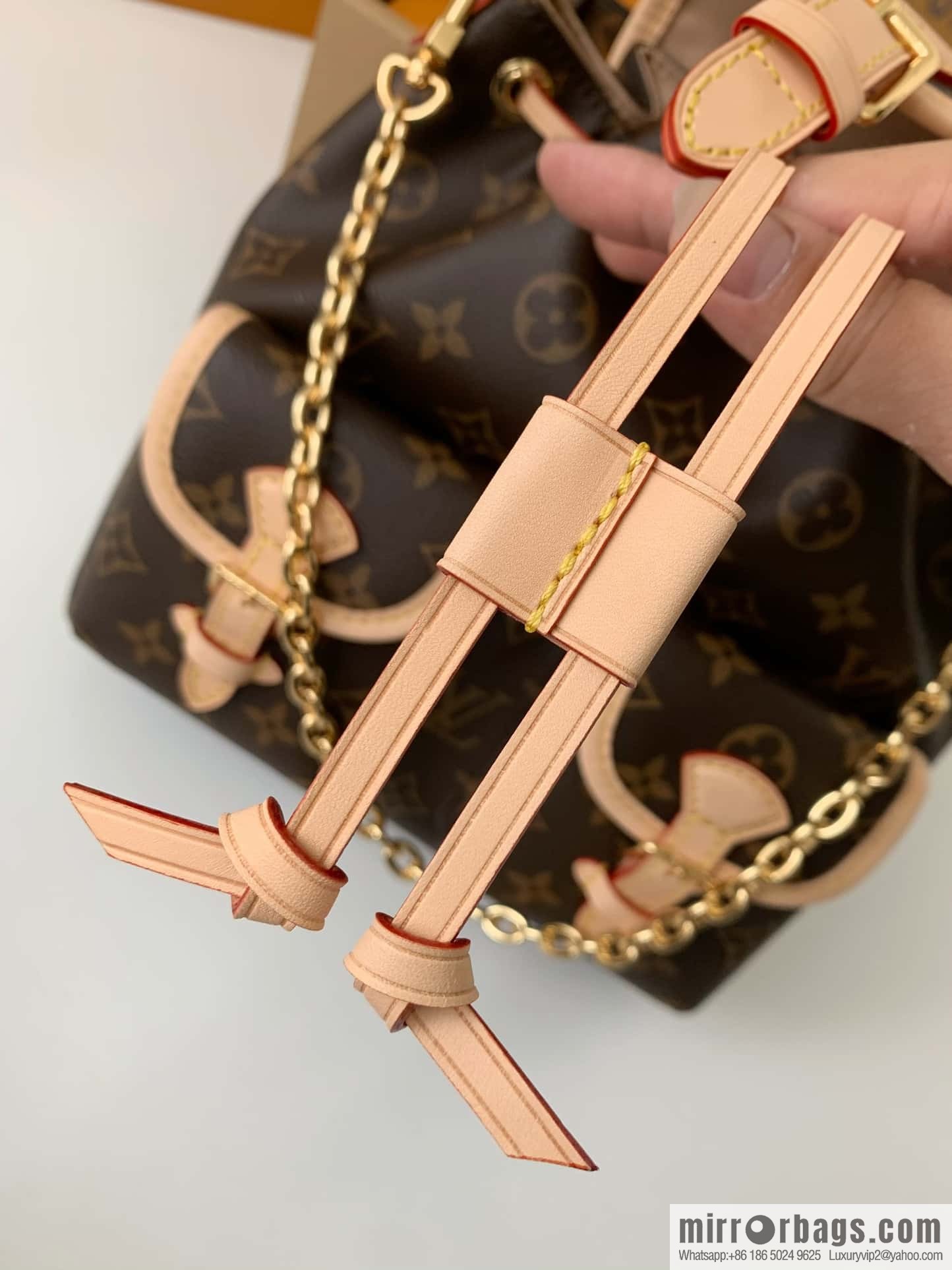 LV M46932 Excursion PM