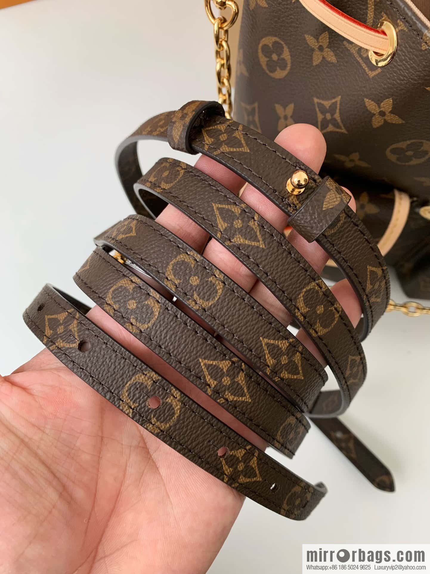 LV M46932 Excursion PM