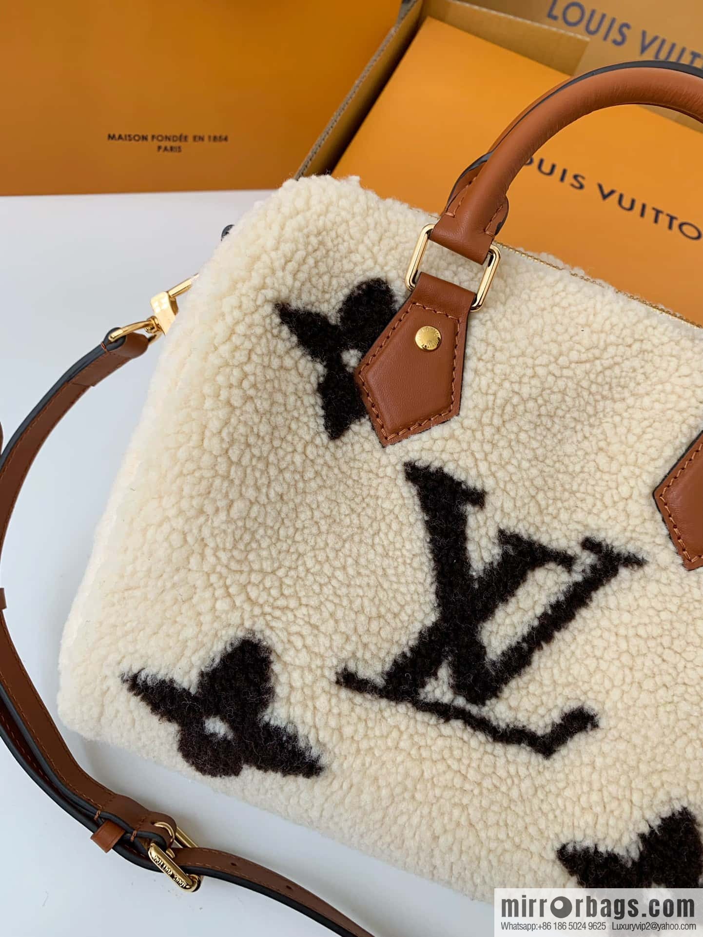 LV M23468 Speedy Bandoulière 25