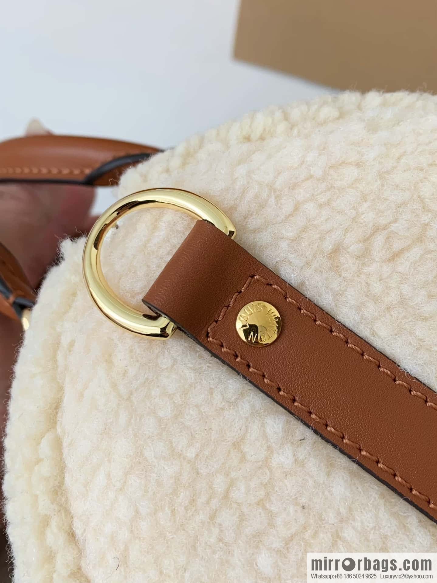 LV M23468 Speedy Bandoulière 25