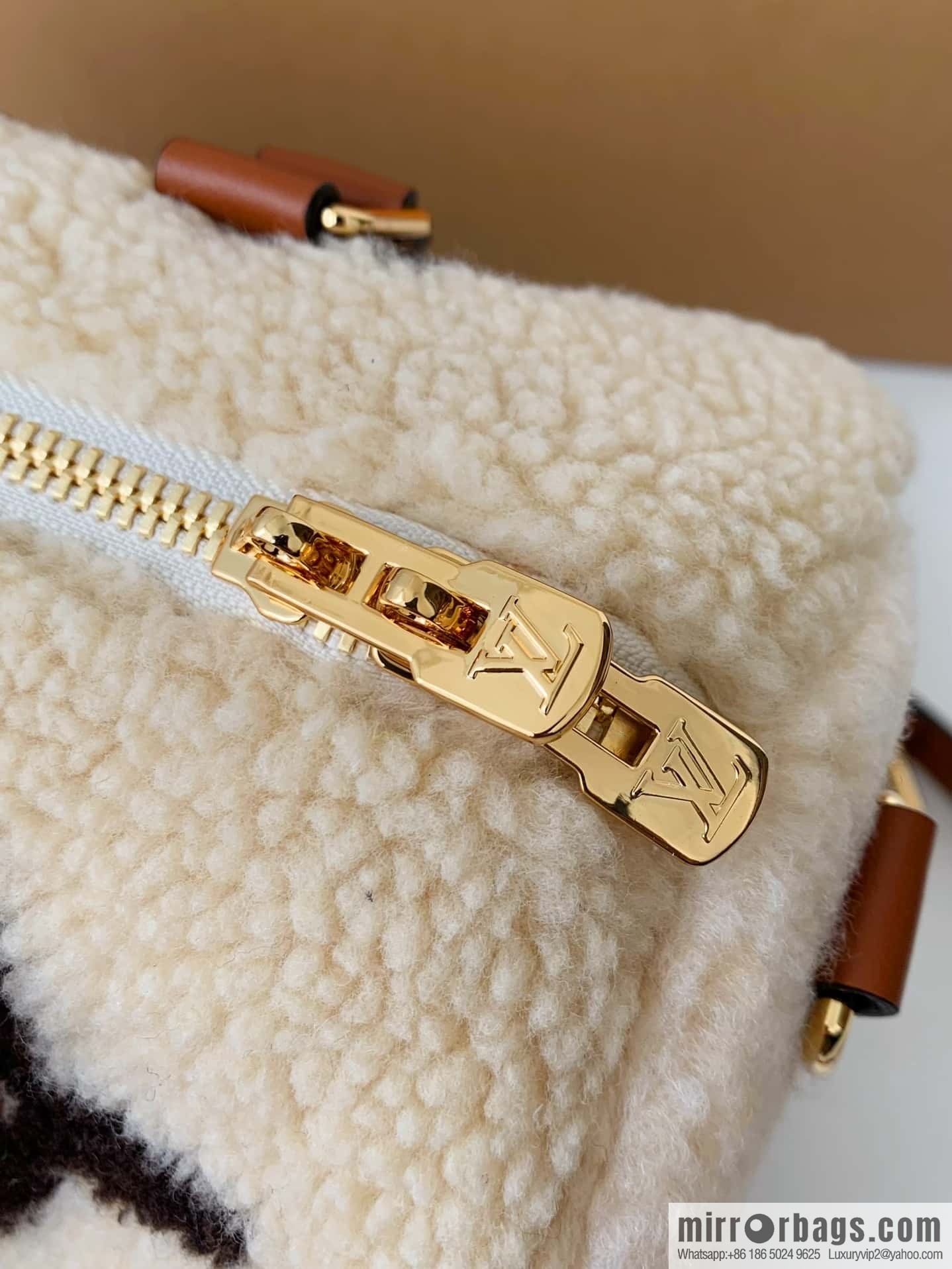 LV M23468 Speedy Bandoulière 25