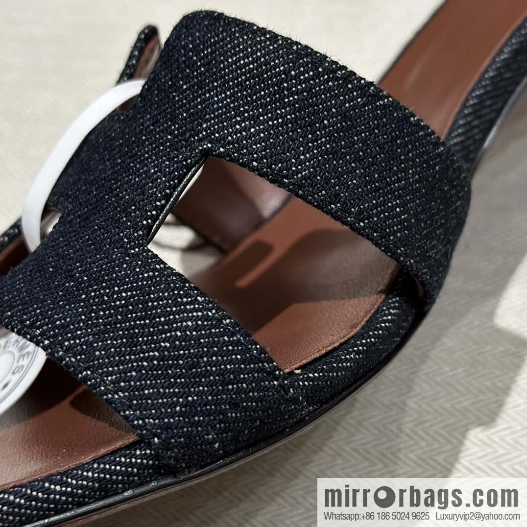 Hermès' latest popular denim high heels