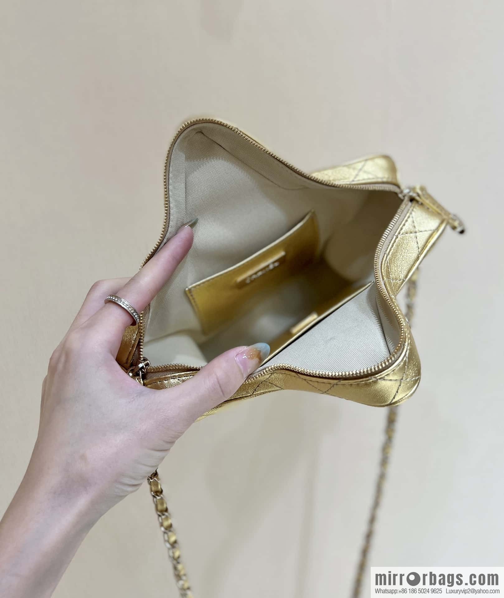 CHANEL 24C early spring vacation series limited edition star bag AS4579 gold