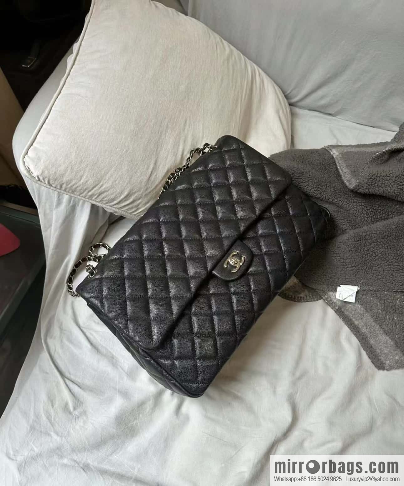 CHANEL 24C early spring vacation series explosive oversized CF airport big bag AS4661