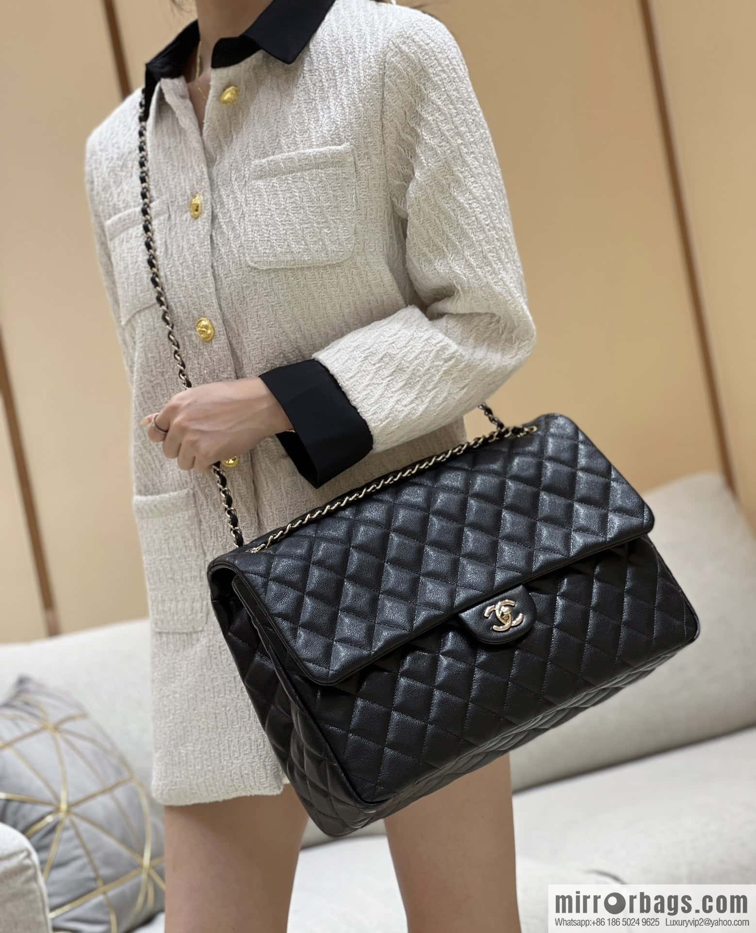 CHANEL 24C early spring vacation series explosive oversized CF airport big bag AS4661