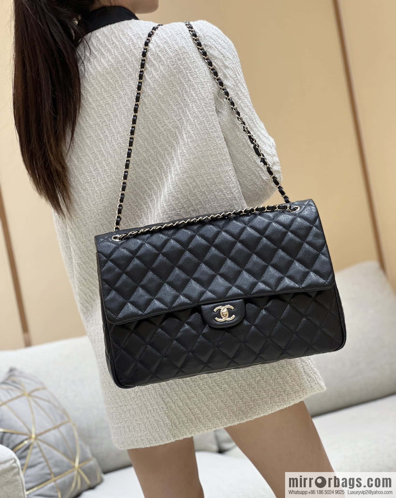 CHANEL 24C early spring vacation series explosive oversized CF airport big bag AS4661
