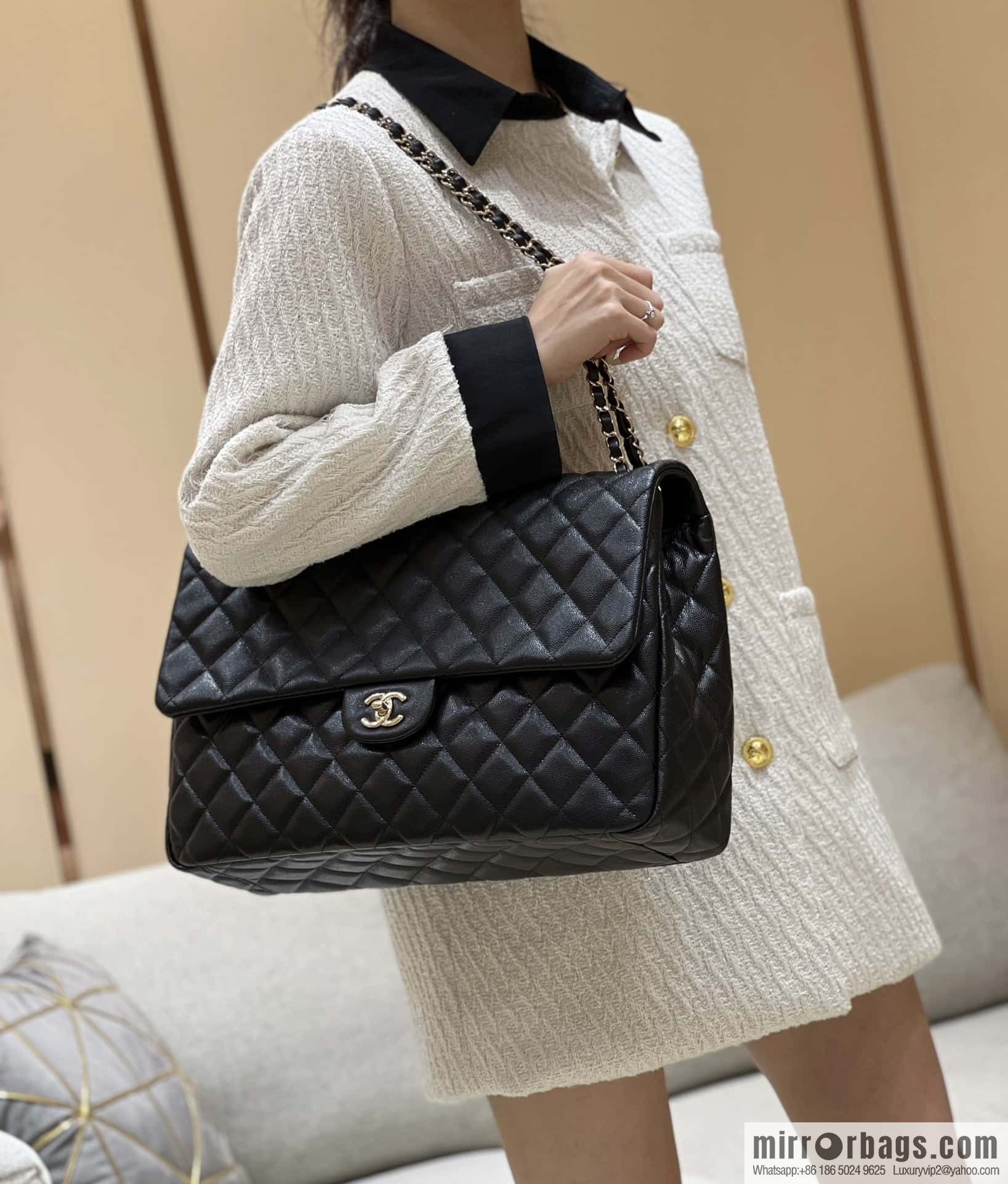 CHANEL 24C early spring vacation series explosive oversized CF airport big bag AS4661