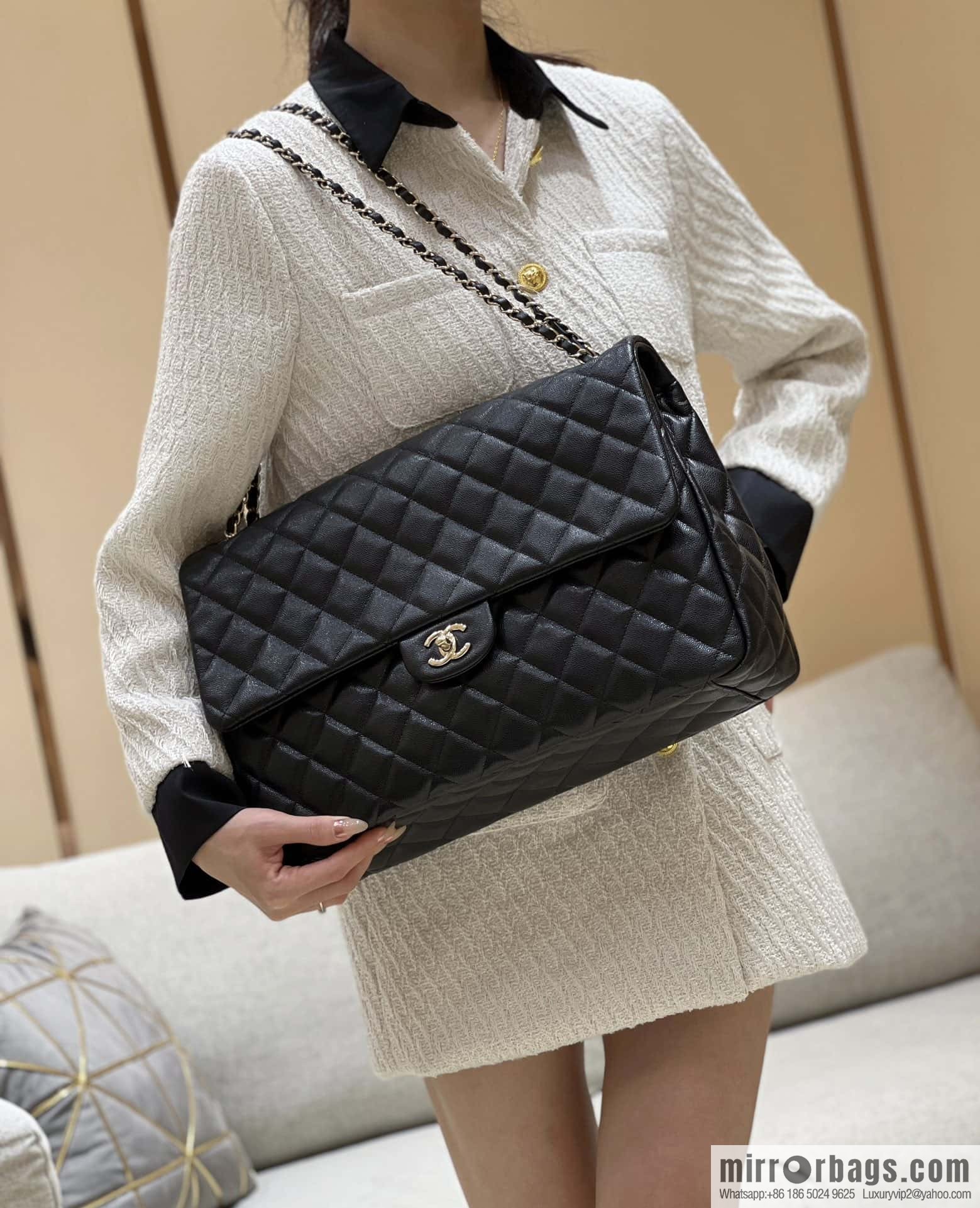 CHANEL 24C early spring vacation series explosive oversized CF airport big bag AS4661
