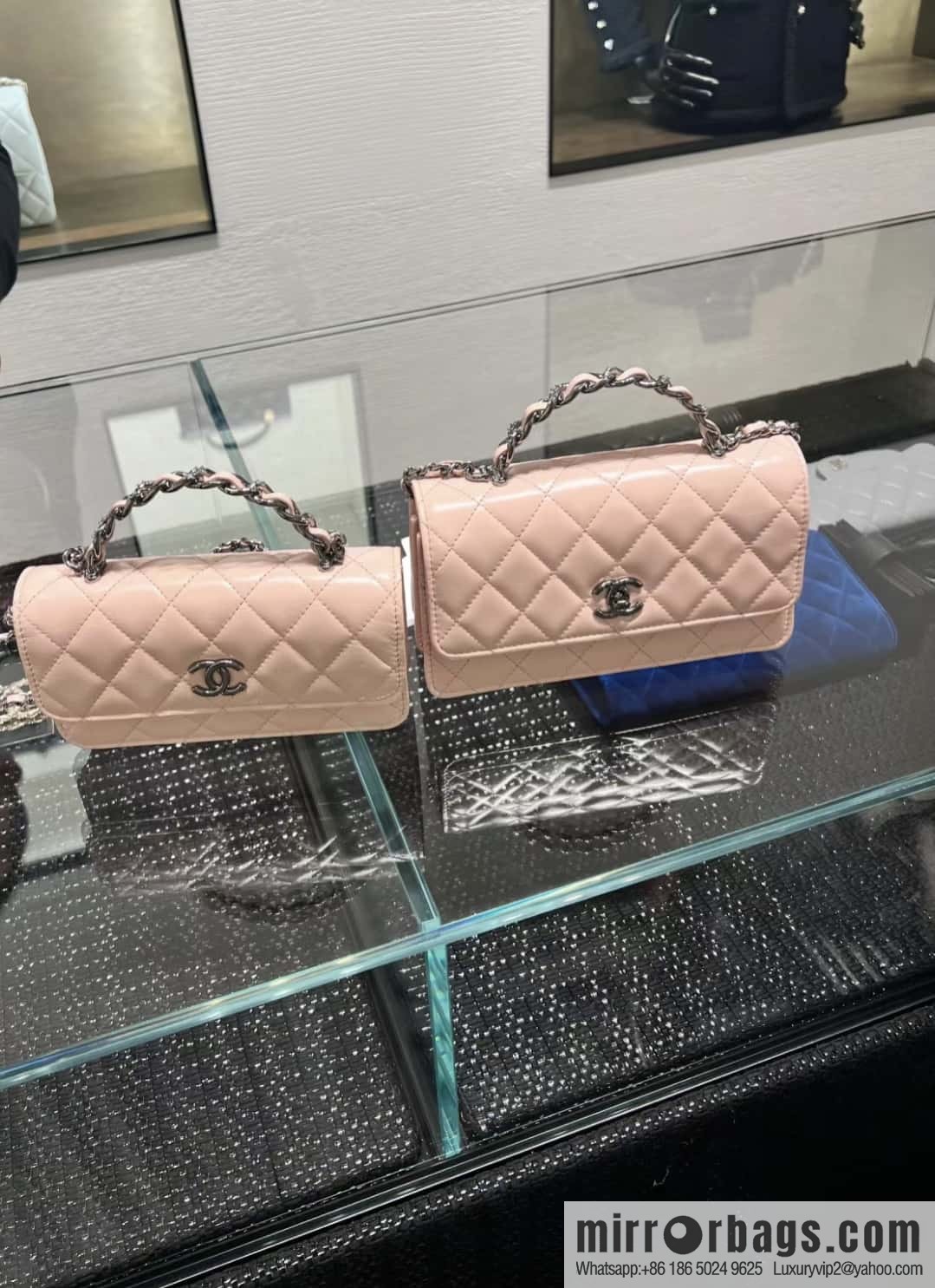 CHANEL 23K new rhinestone handle woc AP3645 pink