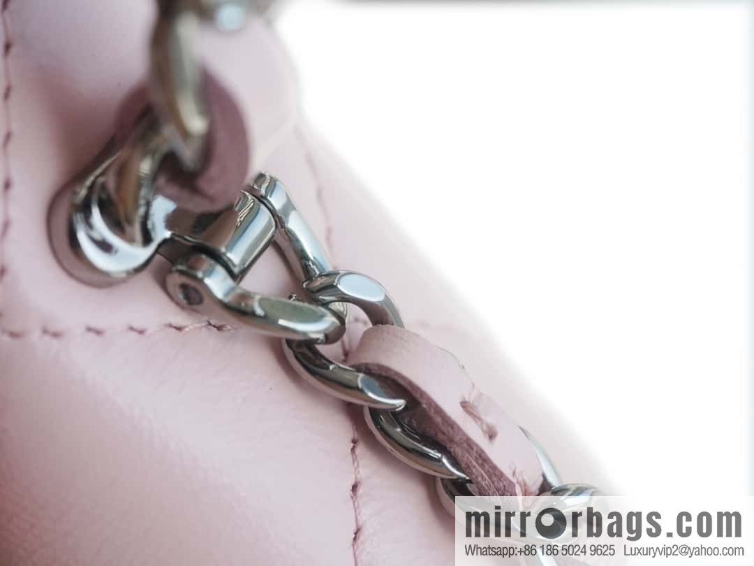 CHANEL 23K new rhinestone handle woc AP3645 pink