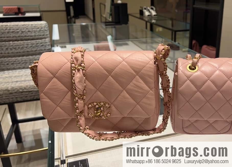 CHANEL 23k autumn and winter series 19 wide shoulder strap cover bag AS4423 pink