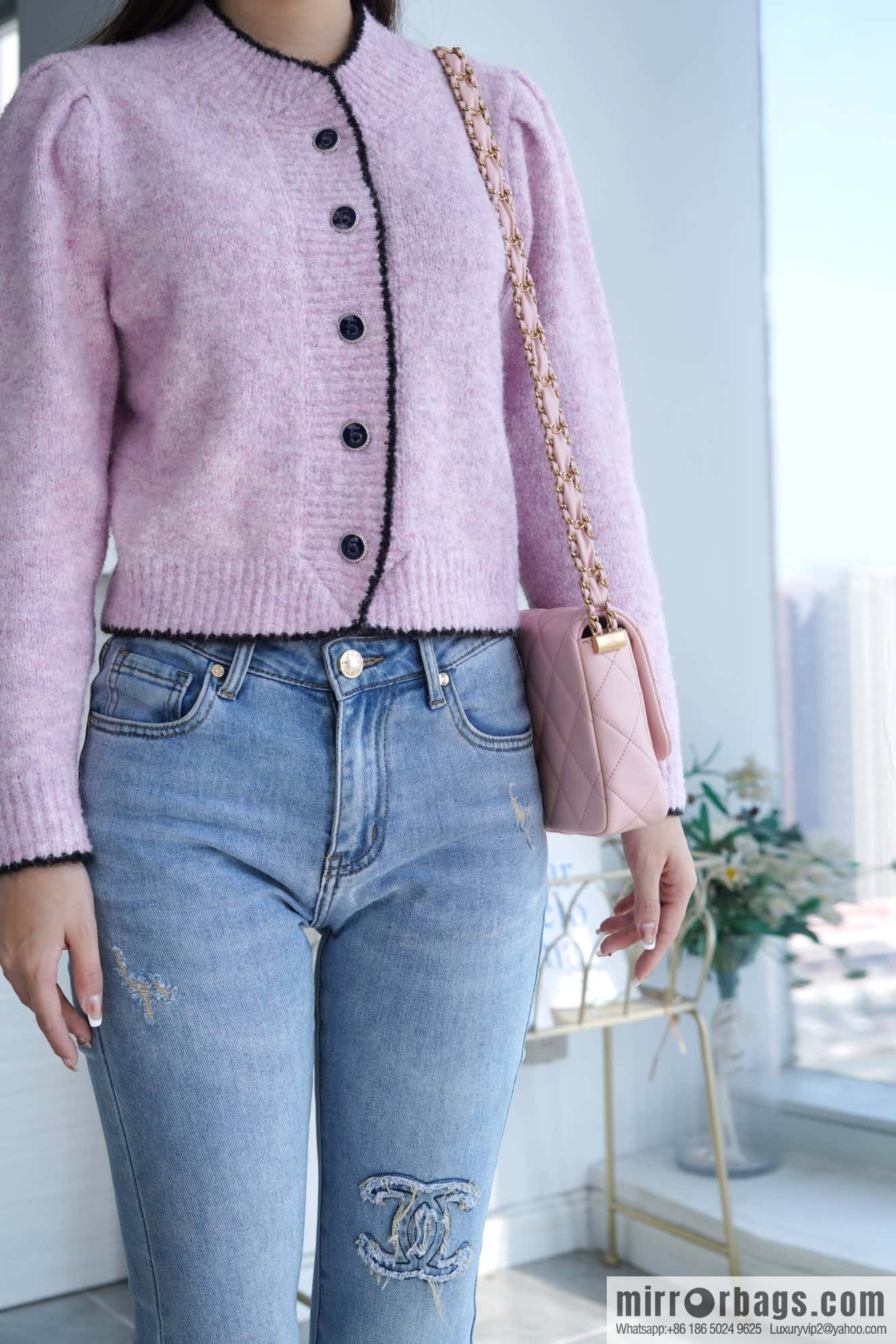 CHANEL 23k autumn and winter series 19 wide shoulder strap cover bag AS4423 pink