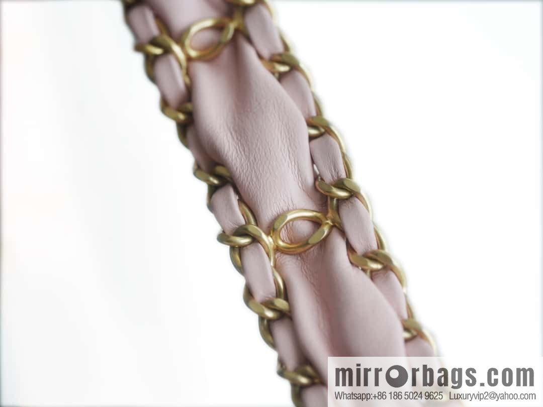 CHANEL 23k autumn and winter series 19 wide shoulder strap cover bag AS4423 pink