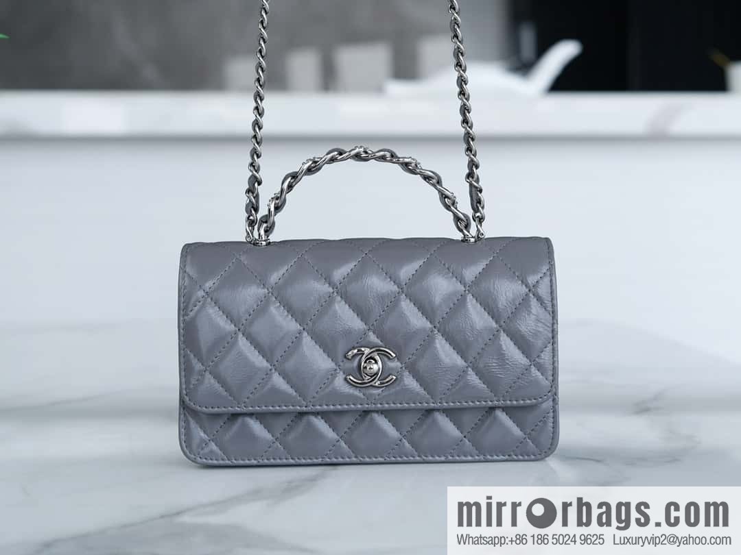 CHANEL 23K new rhinestone handle organ AP3645 dark gray
