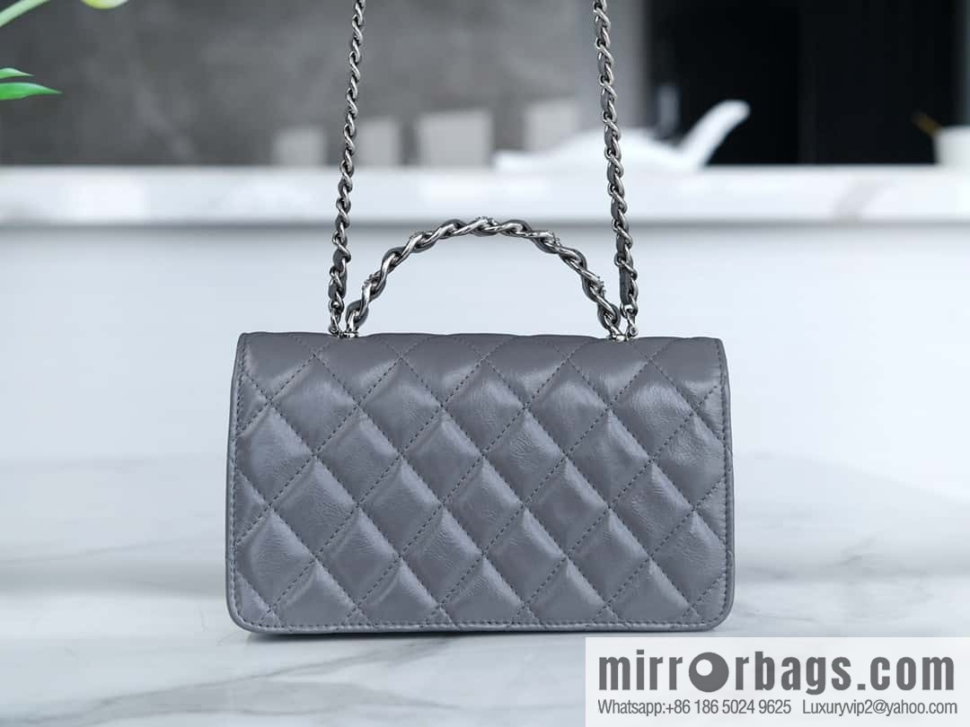 CHANEL 23K new rhinestone handle organ AP3645 dark gray
