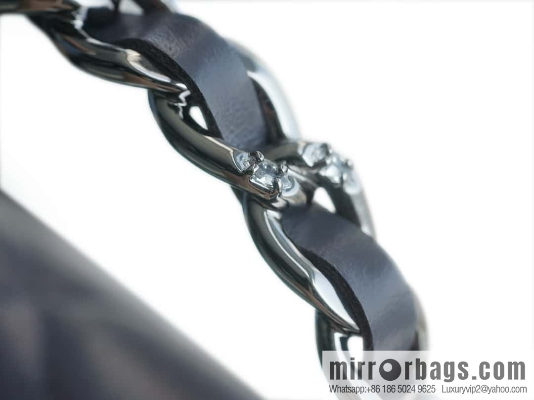 CHANEL 23K new rhinestone handle organ AP3645 dark gray
